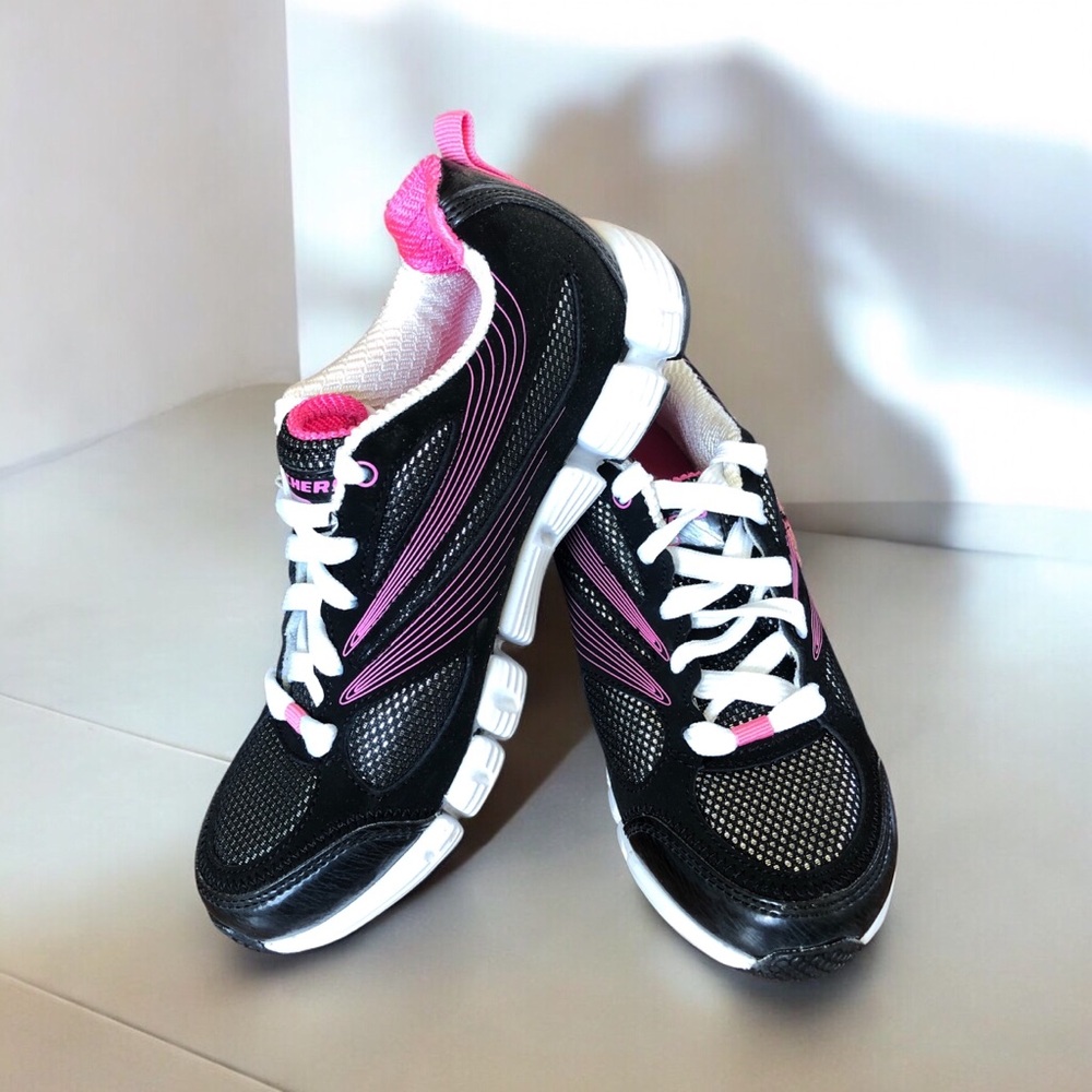 Skechers Girls Youth Tennis Shoes Sneakers Black Pink Lace Up US Size 3